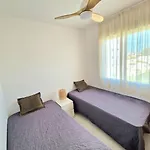 Modern 2 Bedroom With Lovely Rooftop Terrace Апартаменты