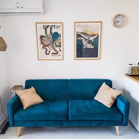 Modern 2 Bedroom With Lovely Rooftop Terrace Апартаменты Дения