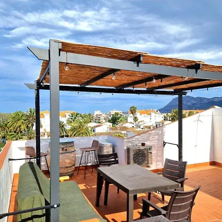 Modern 2 Bedroom With Lovely Rooftop Terrace Апартаменты *