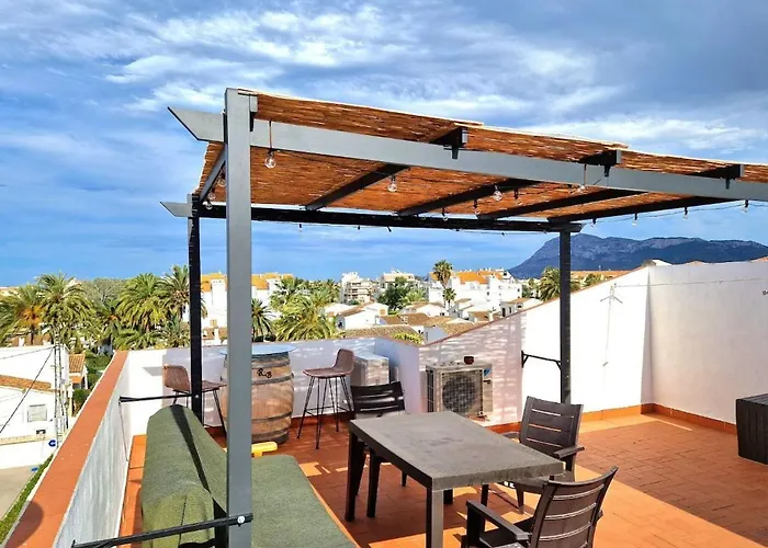 Modern 2 Bedroom With Lovely Rooftop Terrace 公寓 *