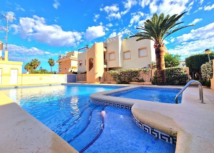 Modern 2 Bedroom With Lovely Rooftop Terrace 公寓 *