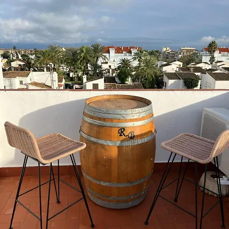 Modern 2 Bedroom With Lovely Rooftop Terrace Appartement *