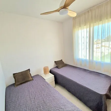 Modern 2 Bedroom With Lovely Rooftop Terrace Appartement